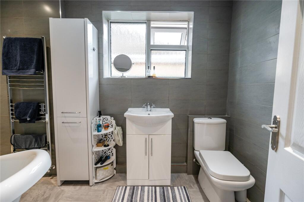 Bathroom (2)