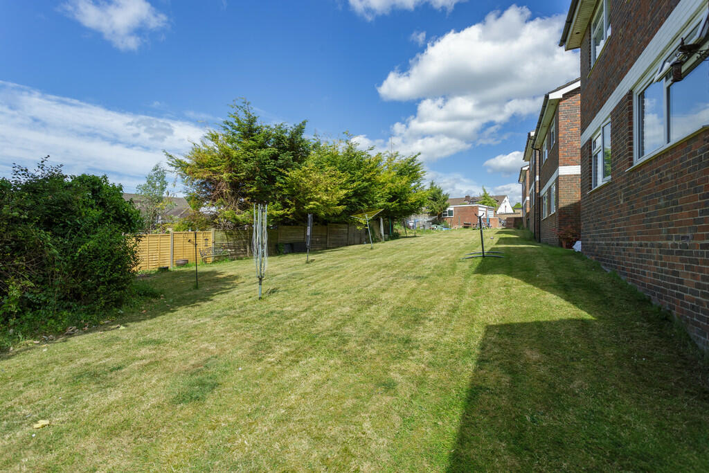 22B Clair Gardens...