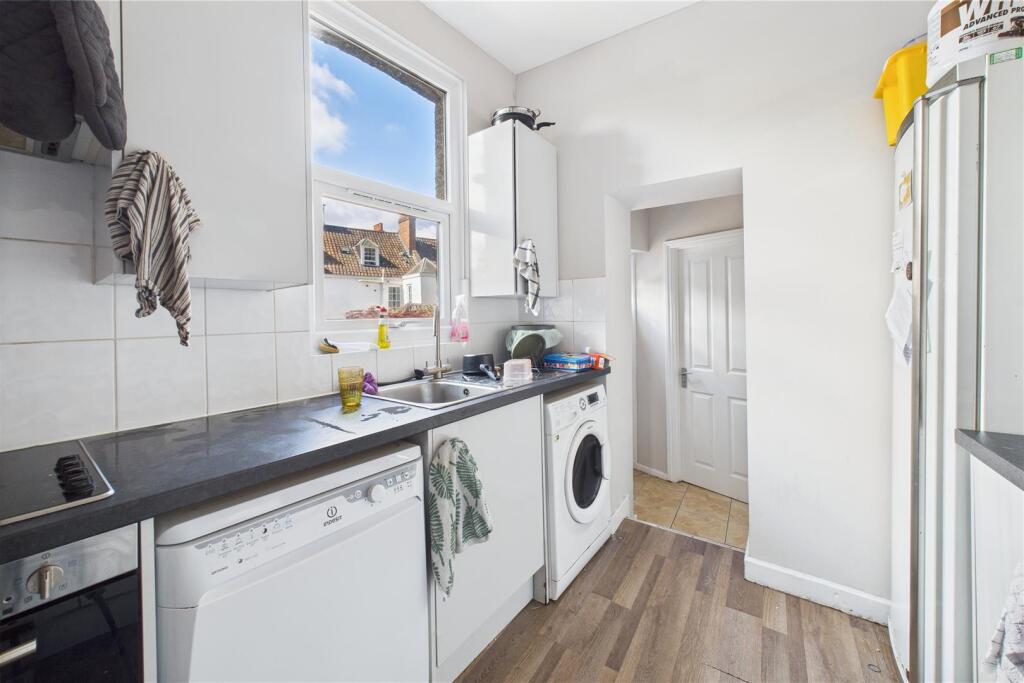 11 St. Vincents Road, Clifton Wood, Bristol BS8 4P