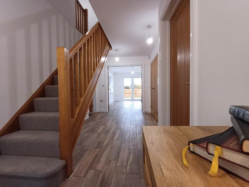 Hallway Farnborough.jpeg