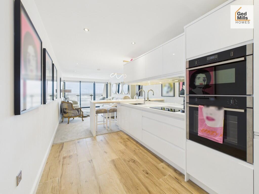 CAM04261G0-PR0110...