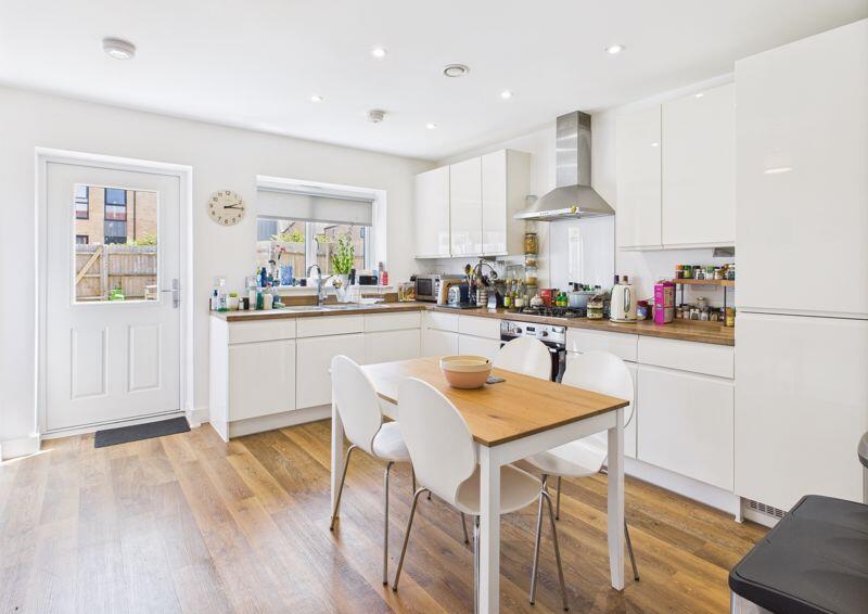 Kitchen diner