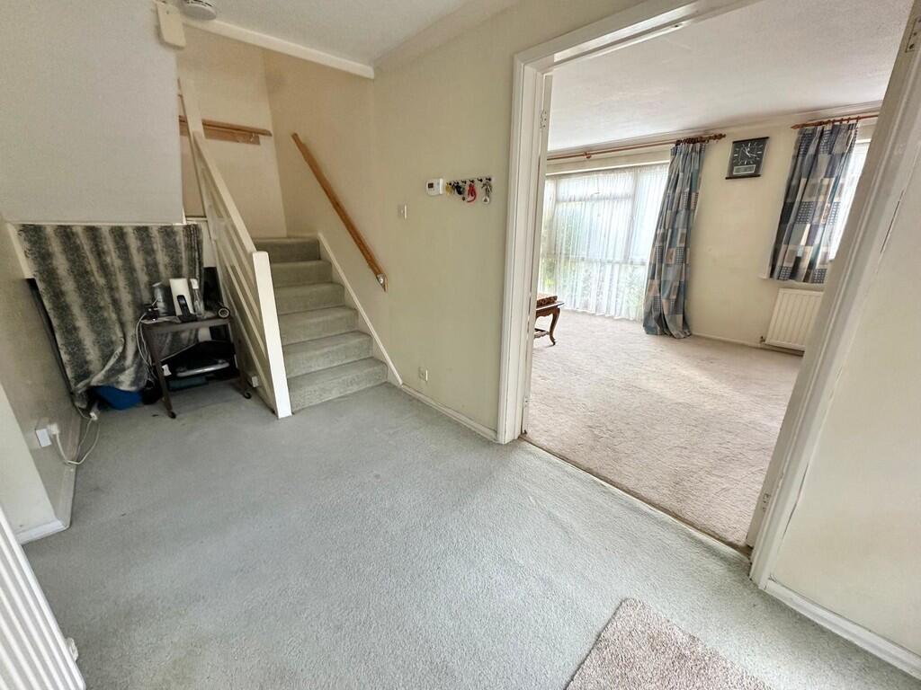 IMG-20251008-WA00...