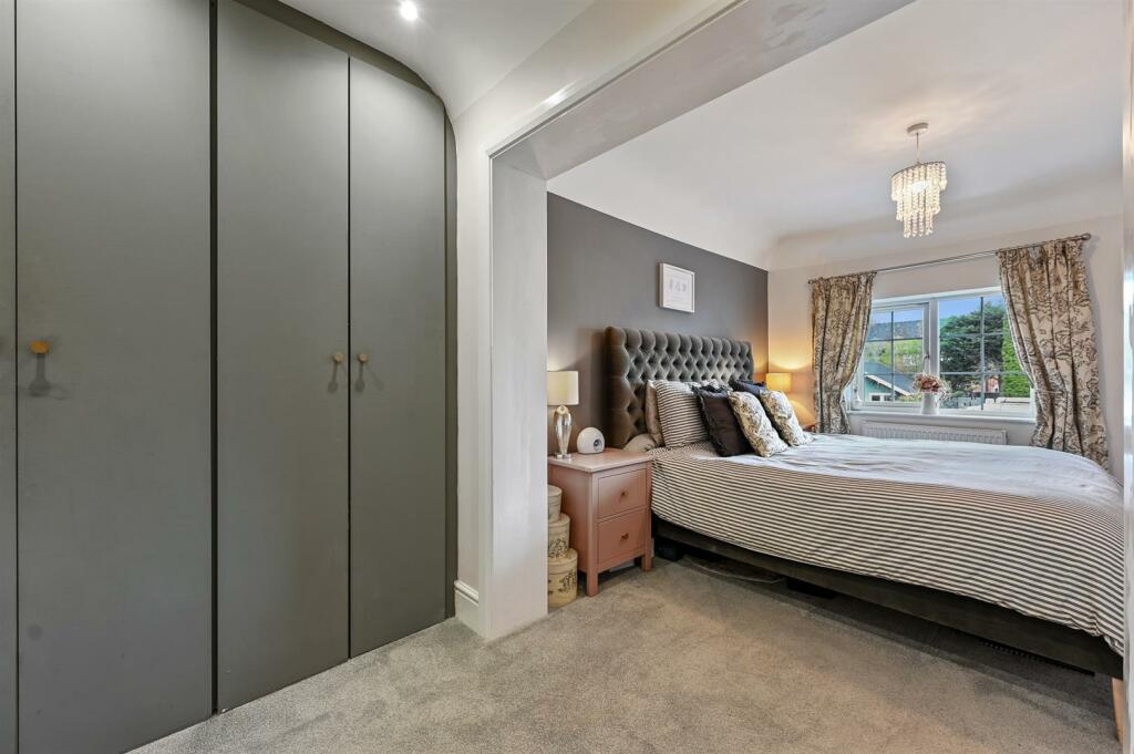 Master Bedroom.jpg