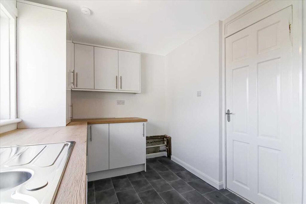 Kitchen (2)
