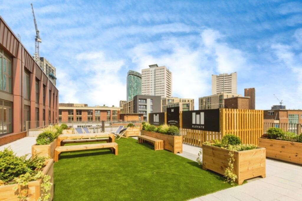 Communal Roof Garden