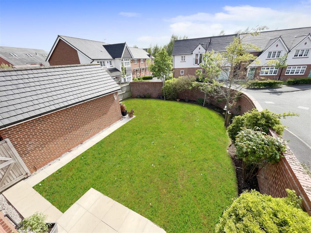 Gardens Aspect 3