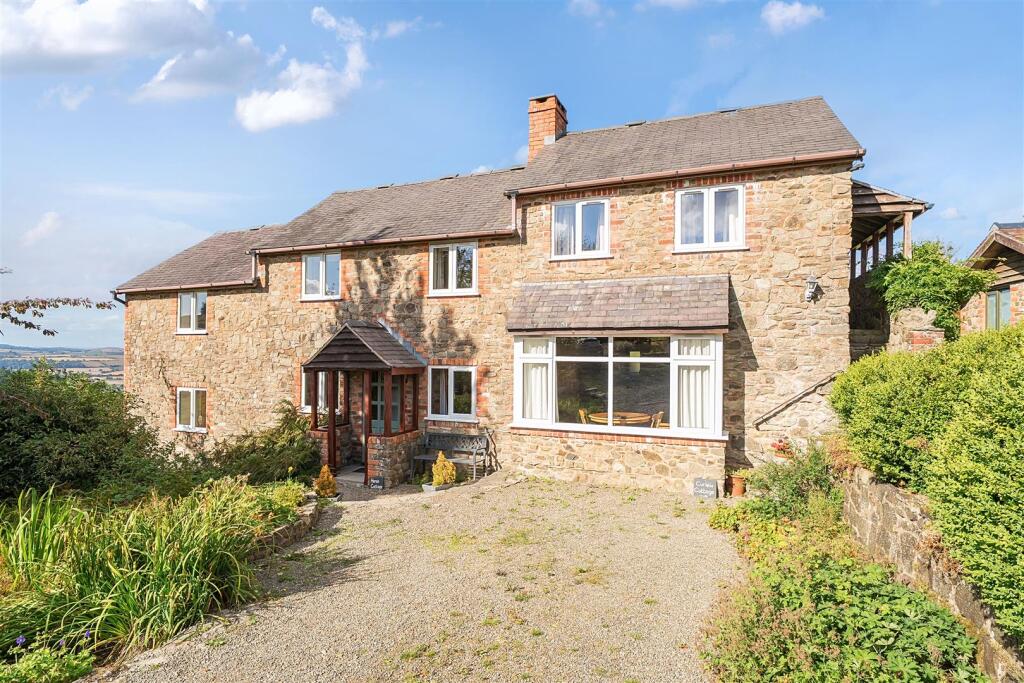 Curlew Cottage 1.jpg