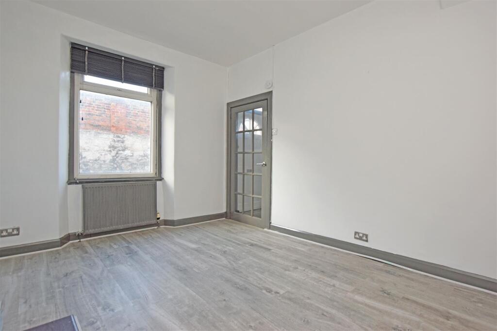 Lounge view 2.JPG
