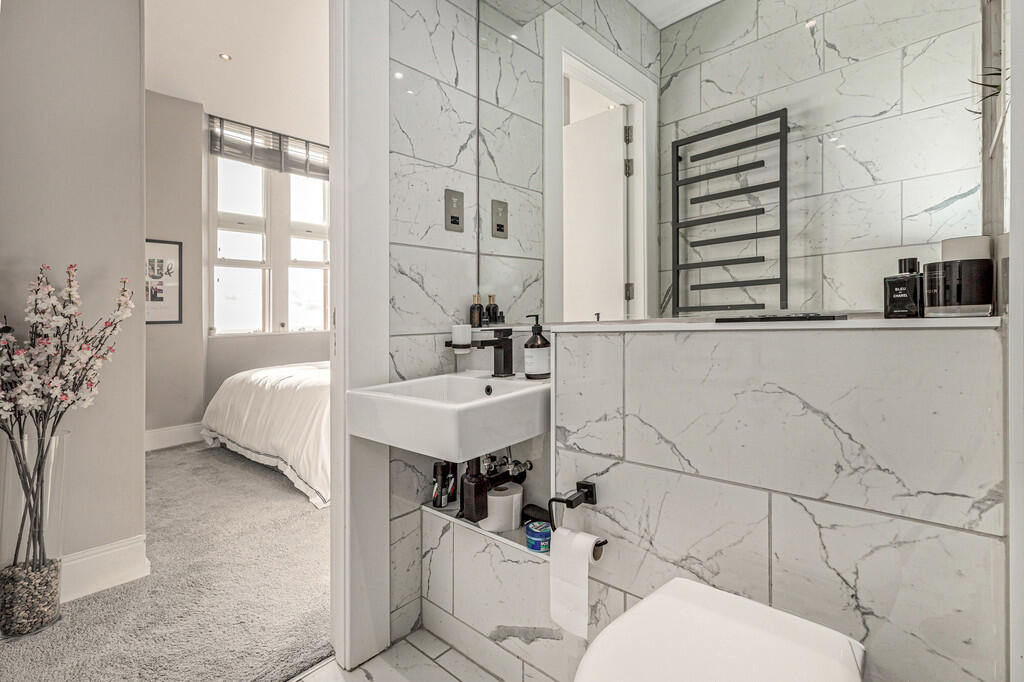 Flat22ShawHouse-1...