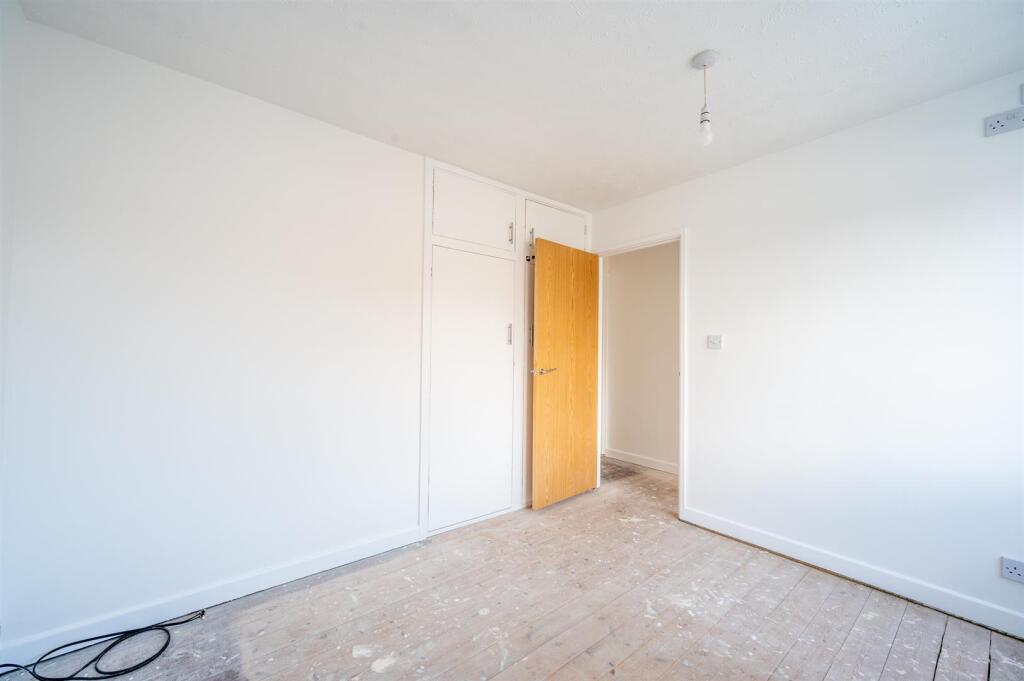 1aEastokeAvenue2218.jpg