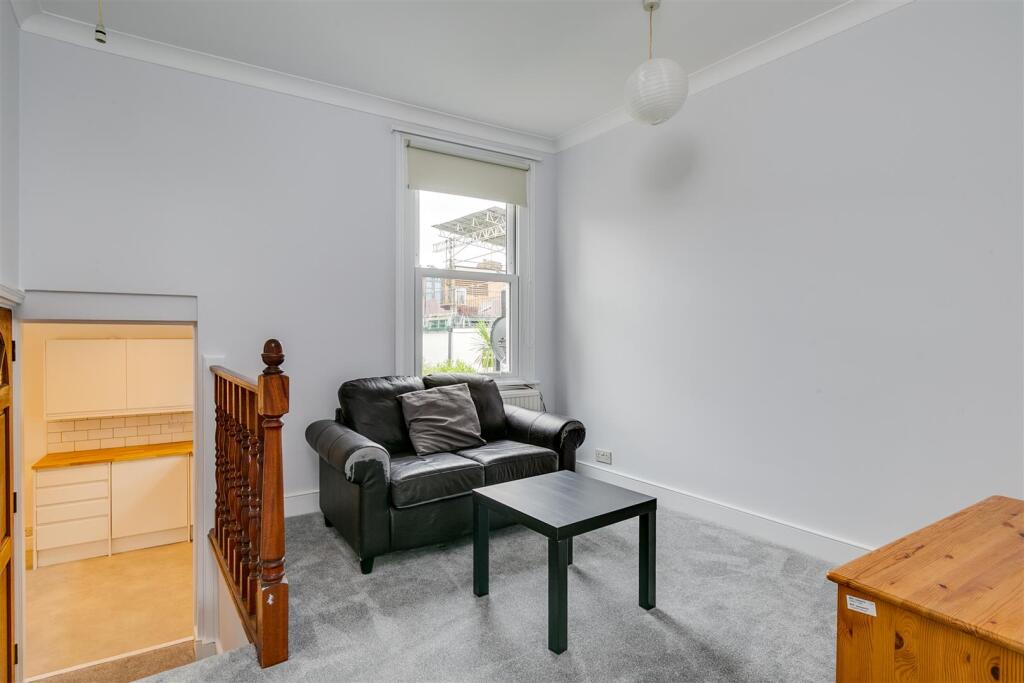 Devonshire Road, 140A-6.jpg