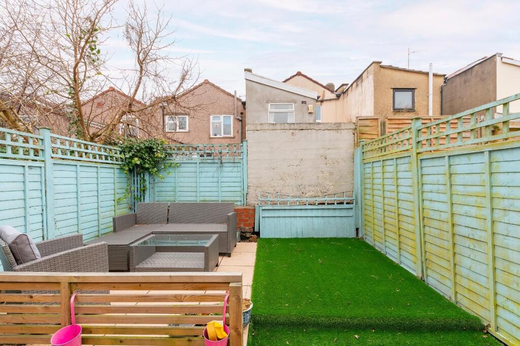 0S7SSG - External C.jpg