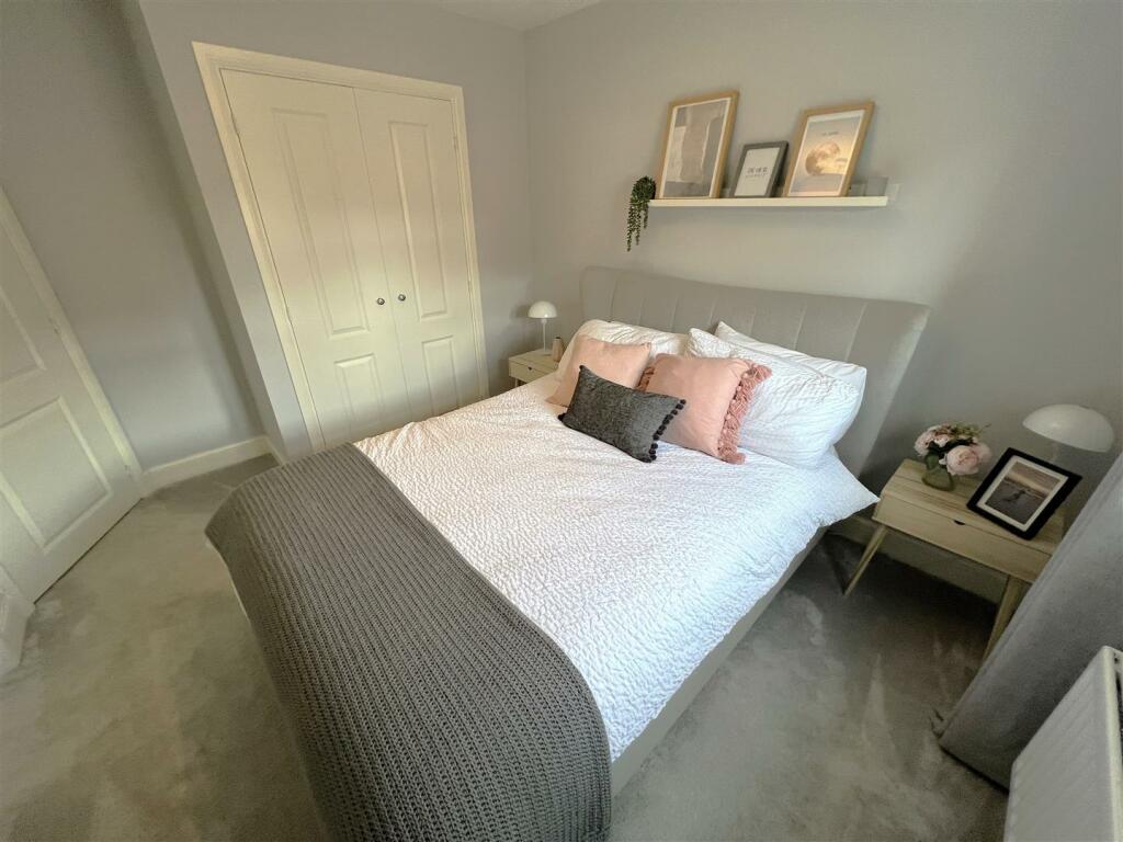 Bedroom 2B.JPG