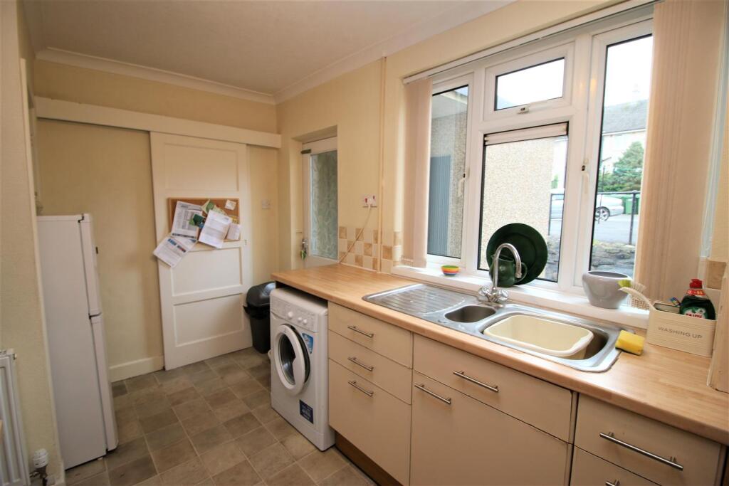Kitchen..jpg