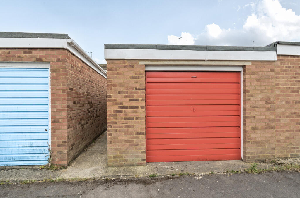 131666019685c00c448028