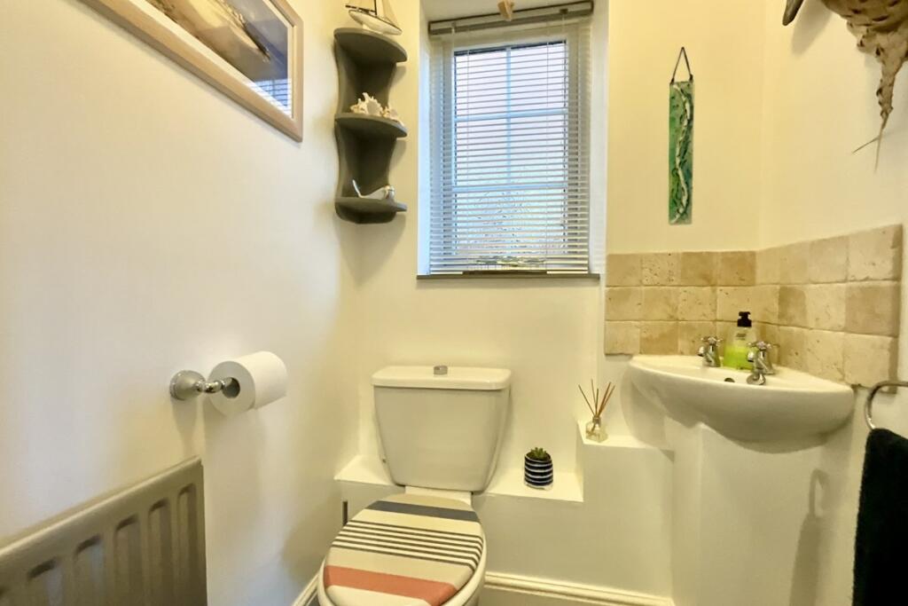 downstairs wc