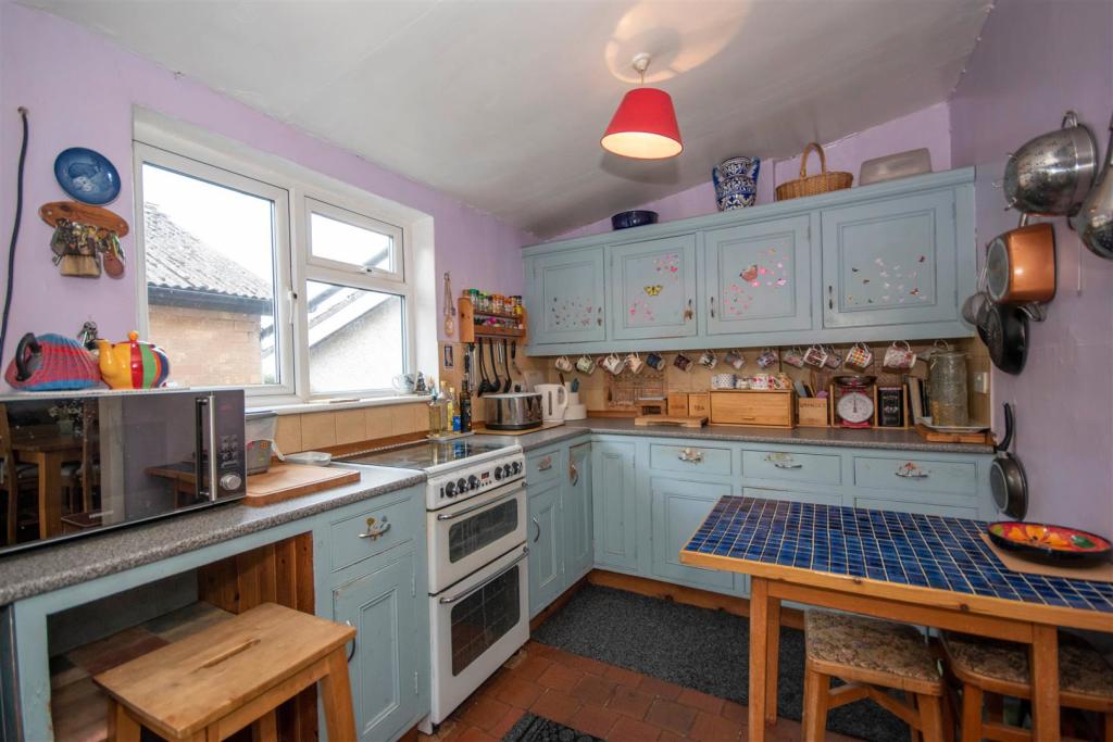 Kitchen/Breakfast Room