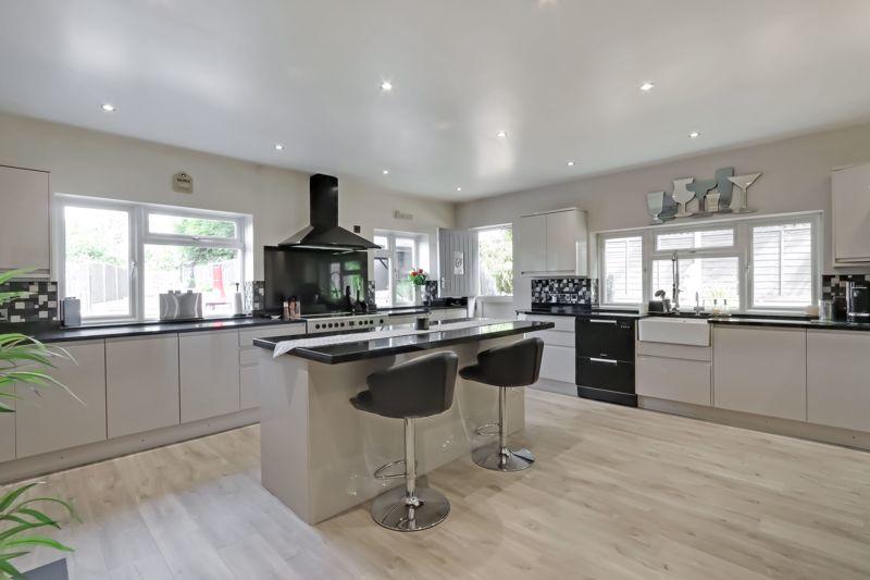 Kitchen/Breakf...