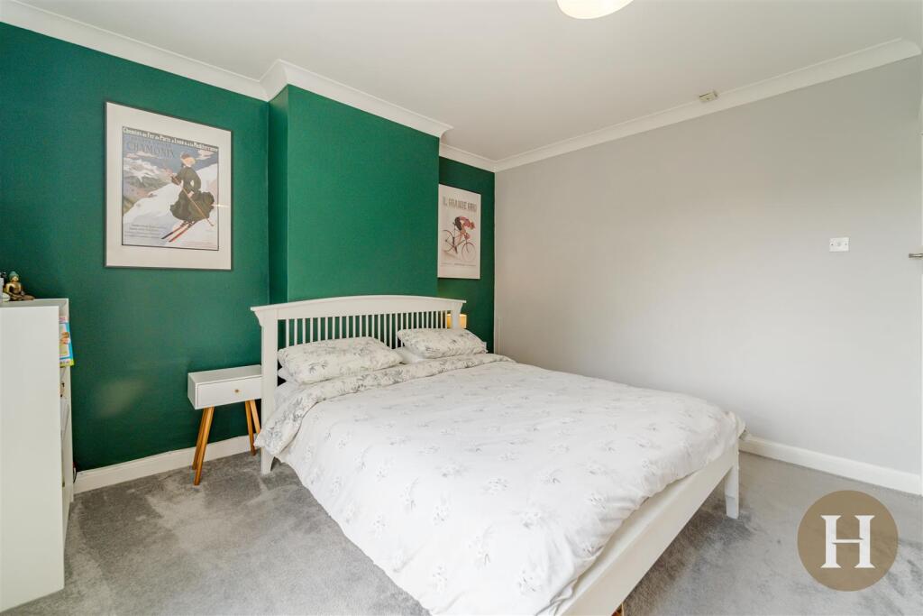 Hadleigh Estate Agents-34.jpg