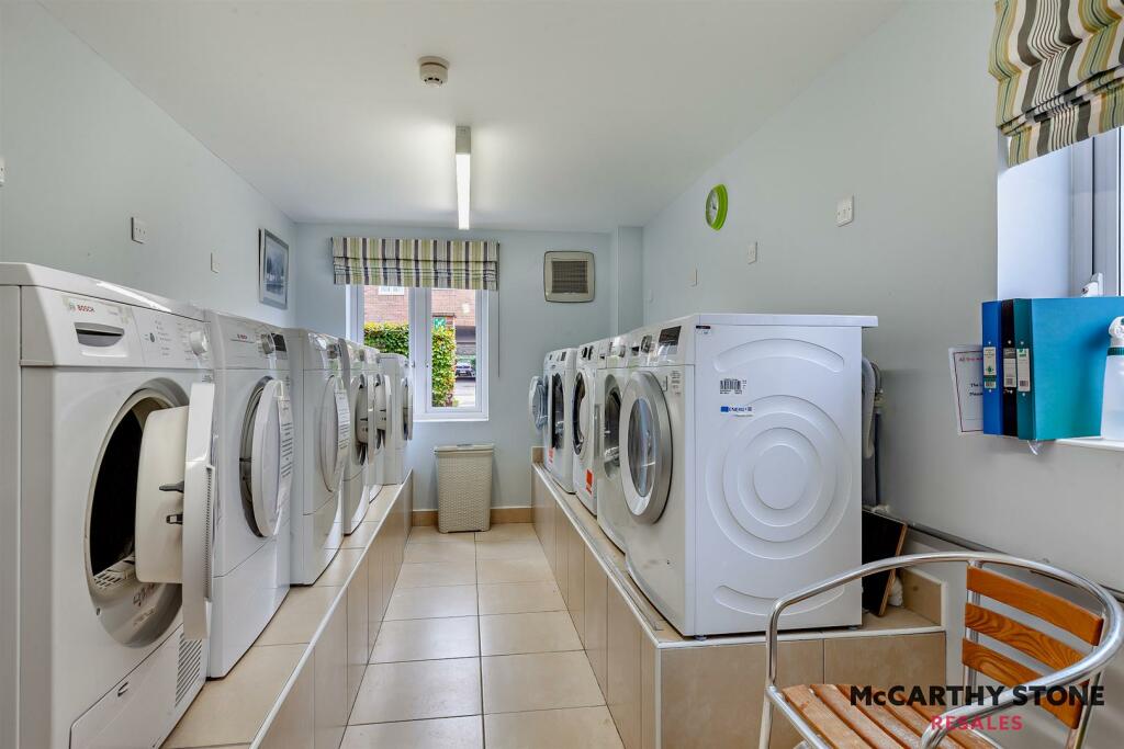 8626432-interior03-800.jpg