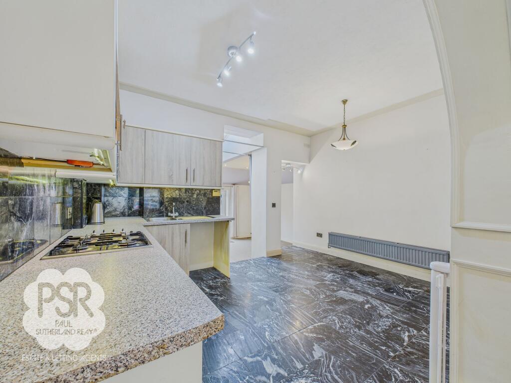 Modern Open-Plan Kitchen