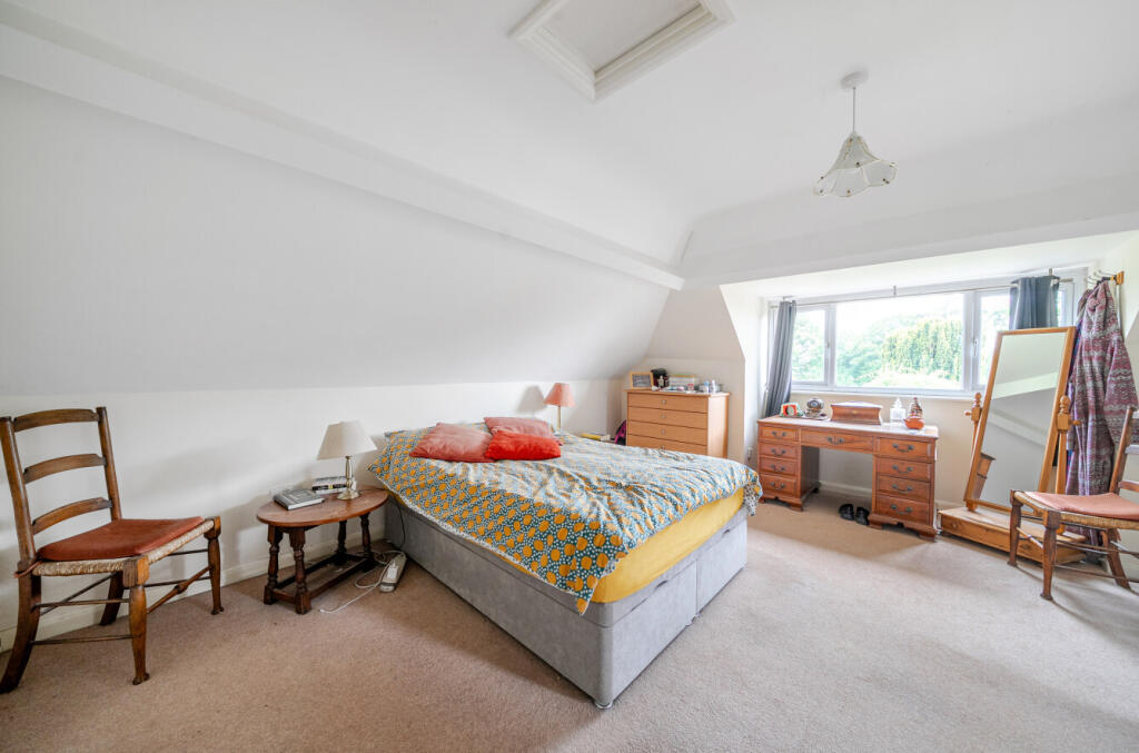 1296841-11-682f16...