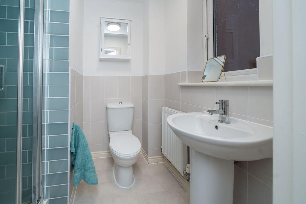 BEDROOM 1 EN-SUITE