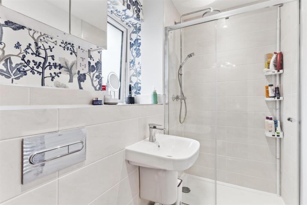 Master Ensuite