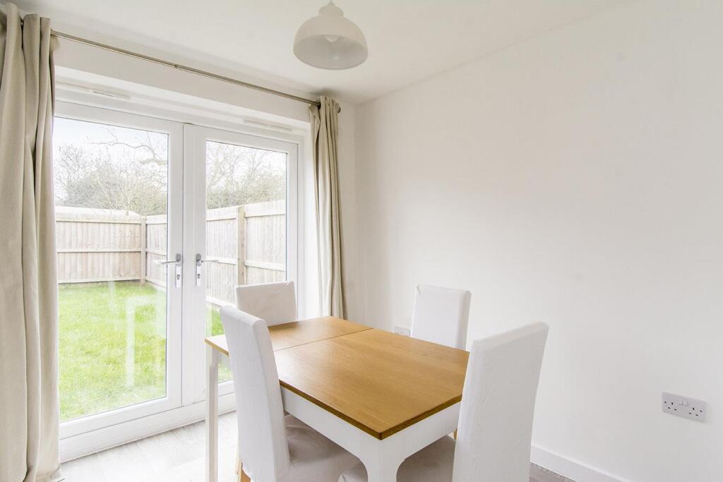 (Dining Area Photo)
