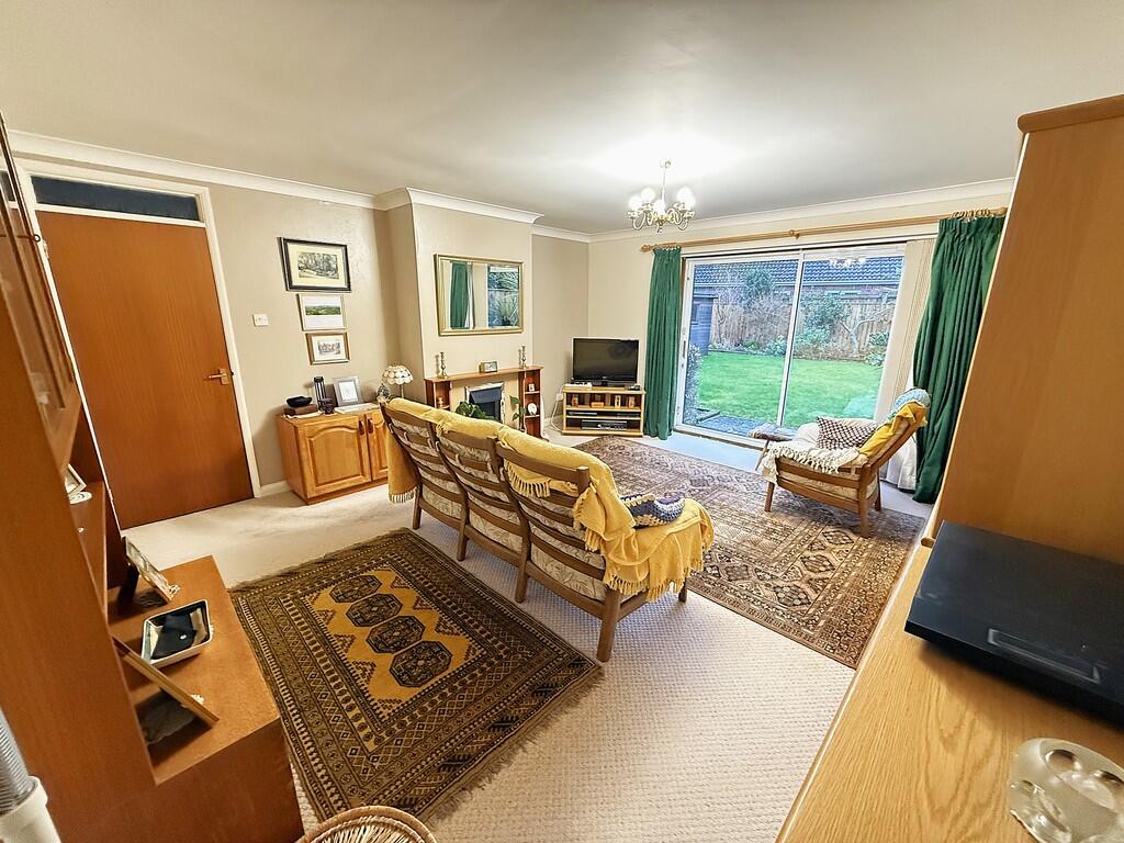 LIVING ROOM 2