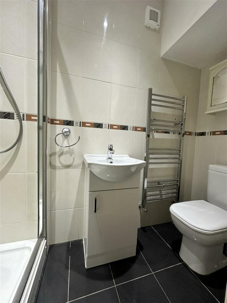 toilet.jpg