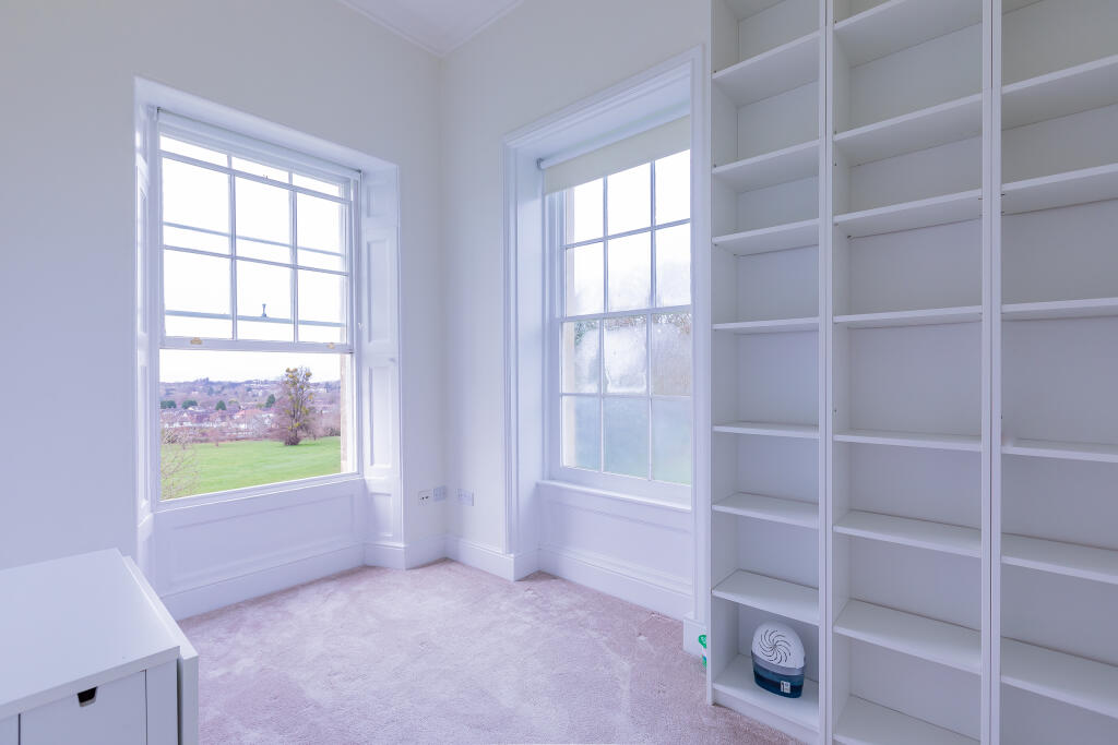 8 Repton Hall -4
