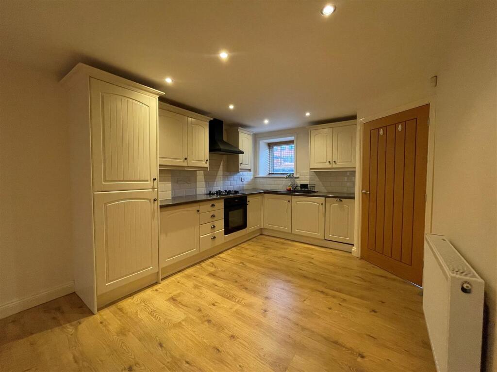 Living Room/Kitchen