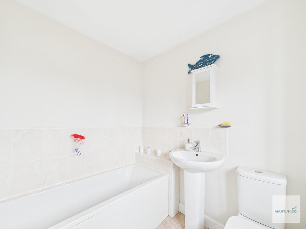 CAM03394G0-PR0252...