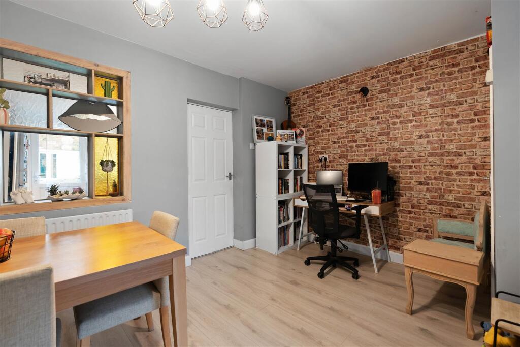 Lounge/Diner