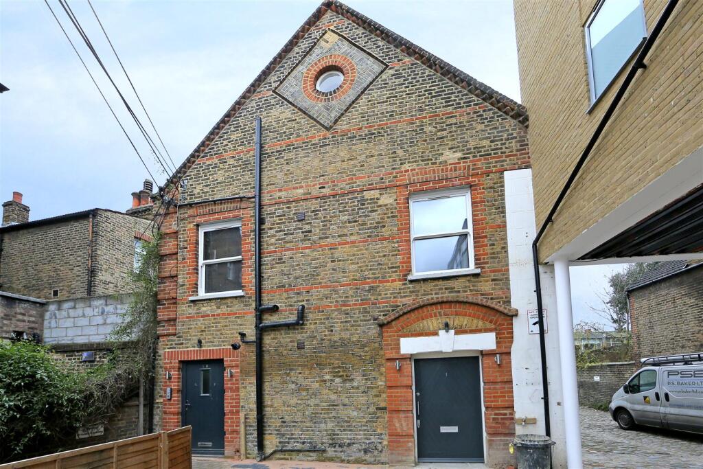 1_smiths_yard_summerley_street_image10_7358_4.jpg