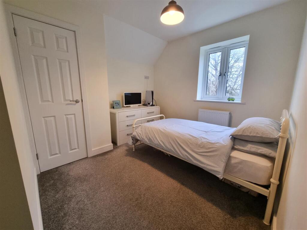 Bedroom 3.jpg