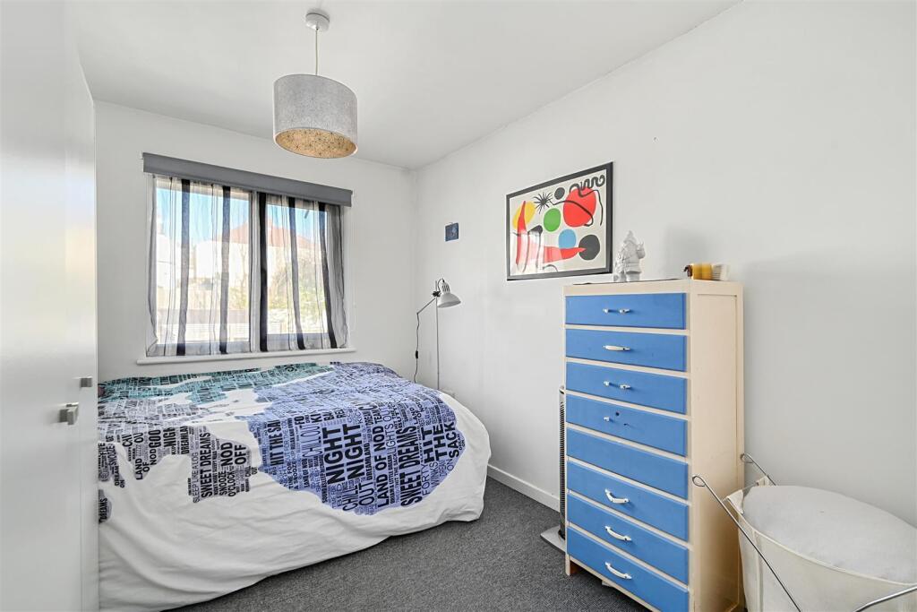 North Road, Portslade BN41 (17).jpg