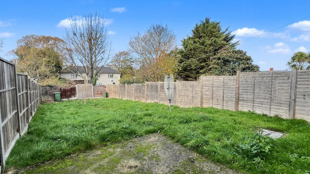 16 Heath Road, Crayford, Dartford, DA1 3NP