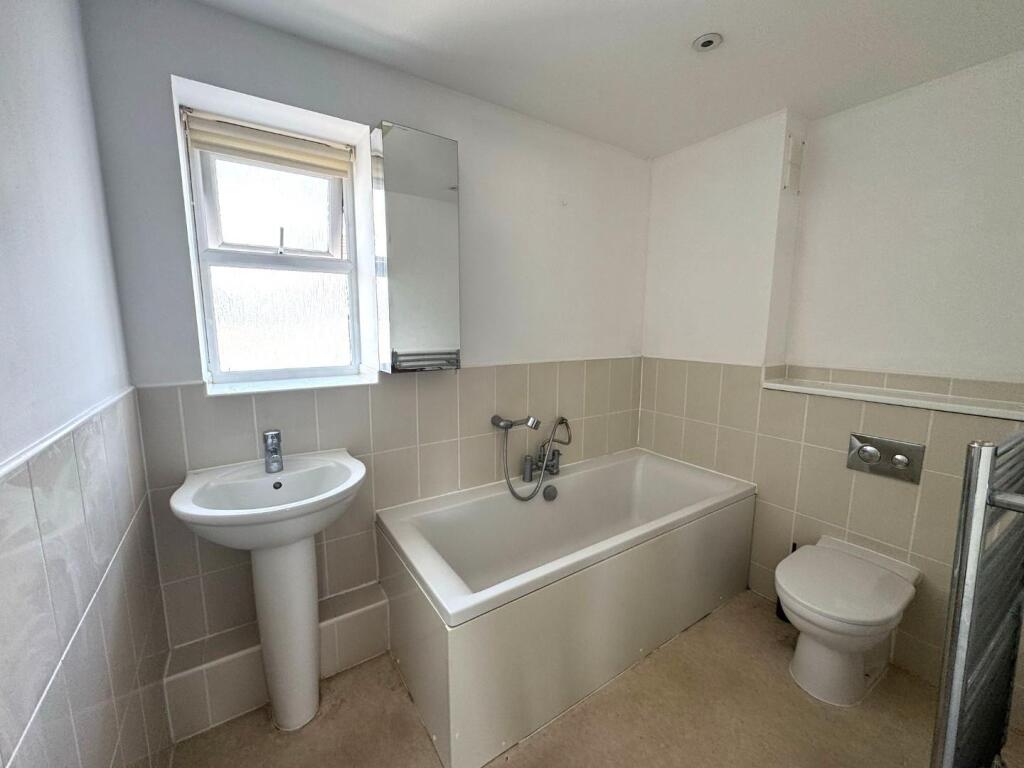 Bathroom.jpeg