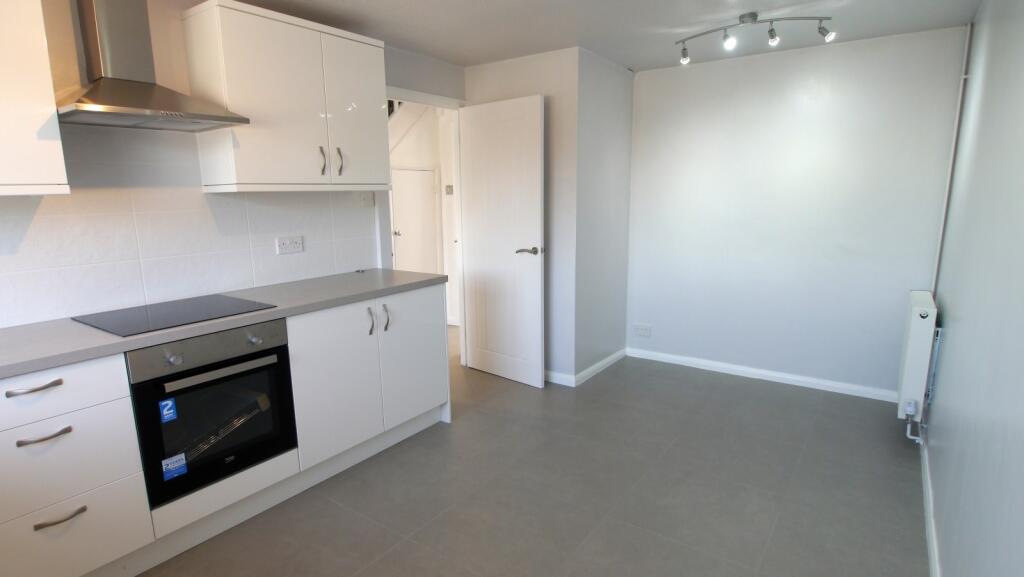 Kitchen/Breakfast Ro