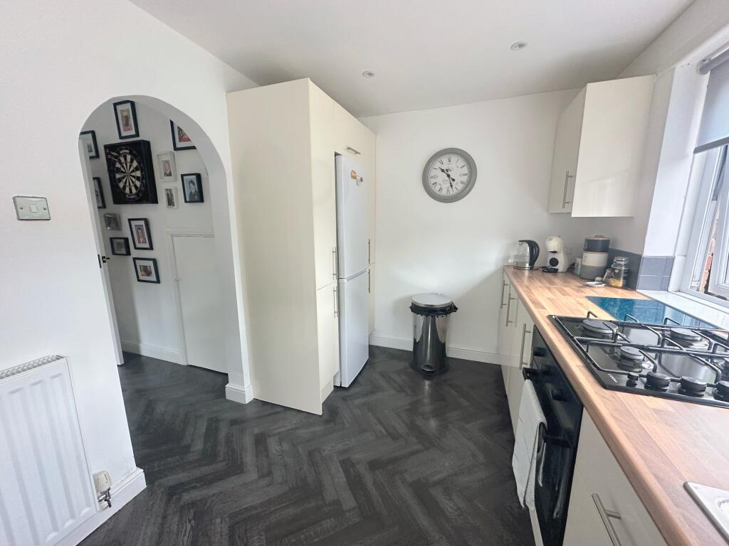 9DC5DA35-74E2-4A8A-8ED0-9B89BB0D1239