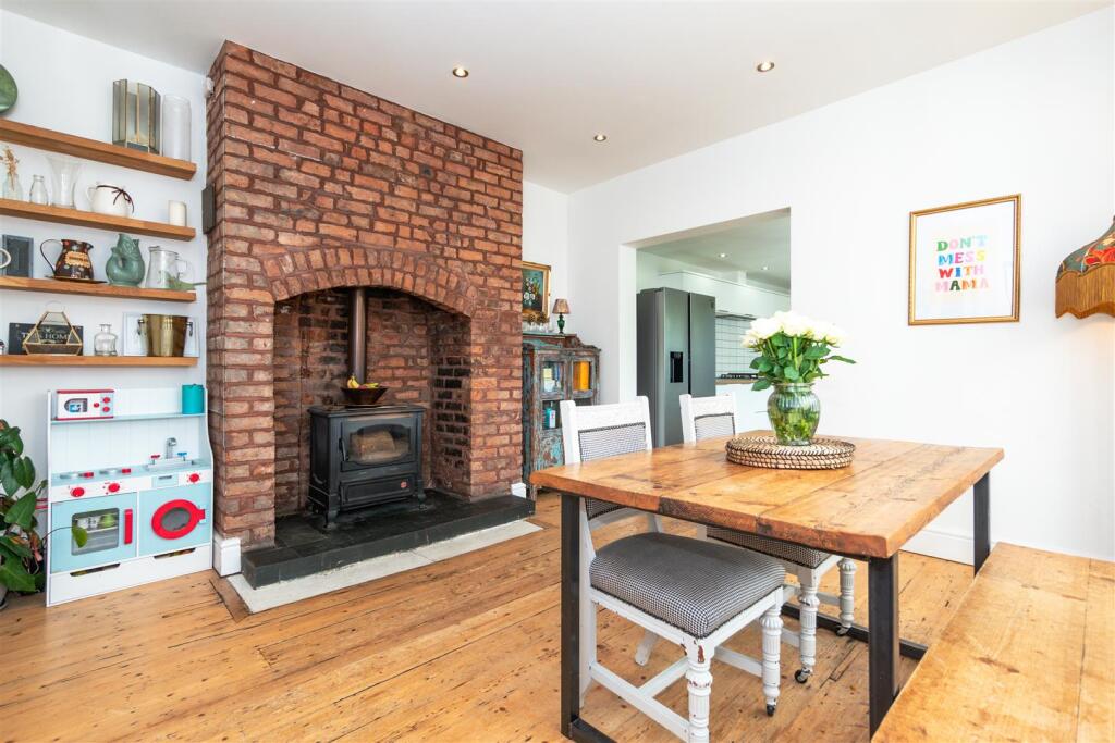 Family Room Aspect 2