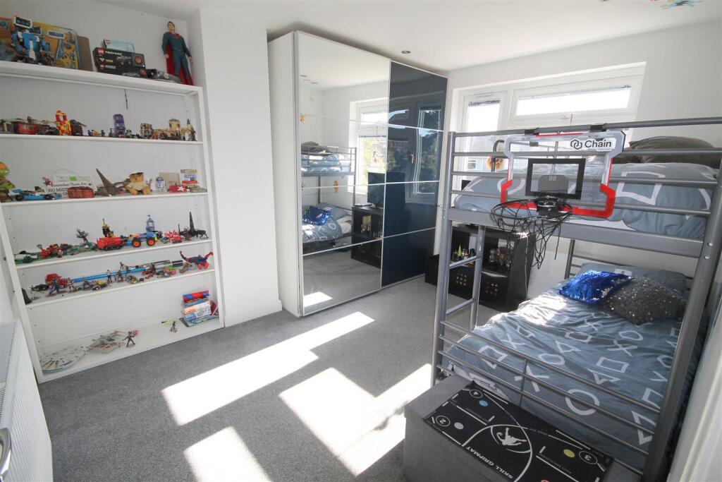 WWR Bedroom 3.JPG