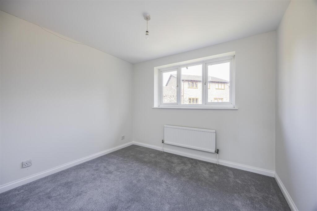 5 Deeping Gate, Waterlooville-PorticoMarketing-Sol