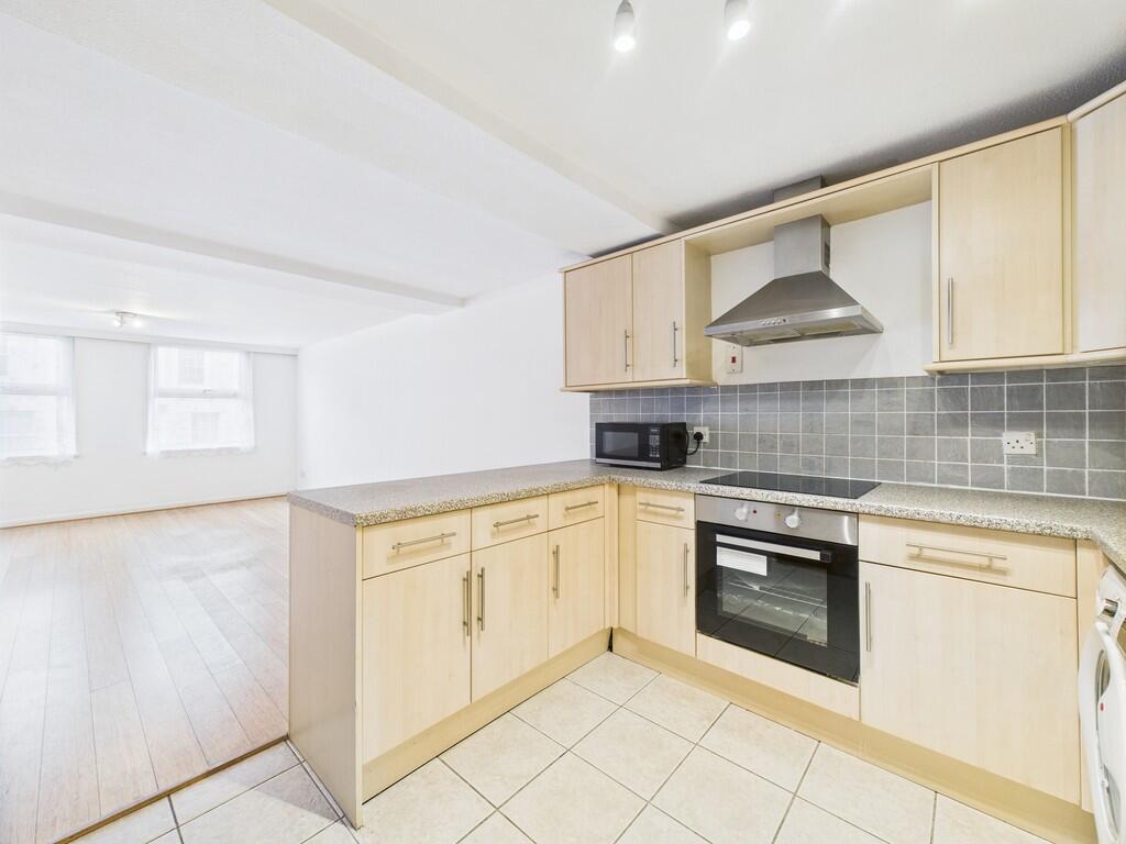 CAM02089G0-PR0549...