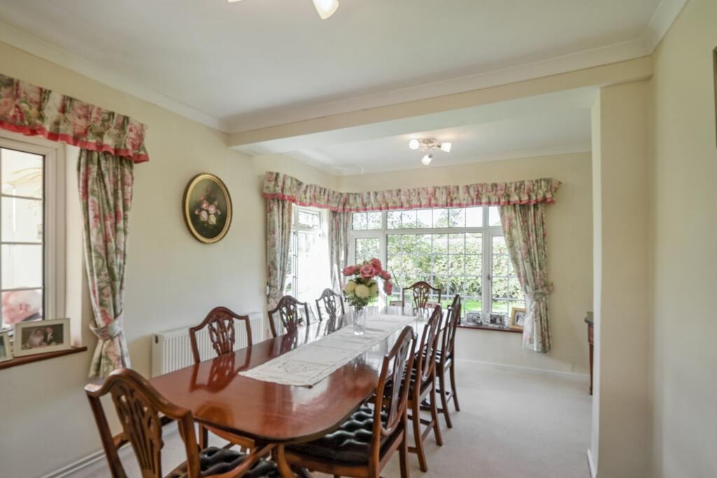 Chellows Gate, Chellows Lane, Crowhurst, Lingfield, Surrey RH7 6LU