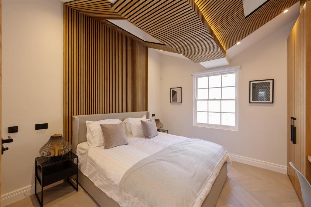 67 Kinnerton Street Hi-18.jpg