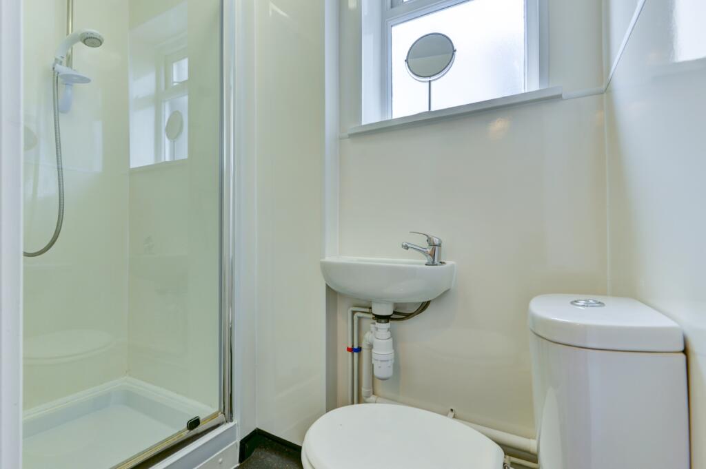 154 Springfield Road GF Bathroom 2